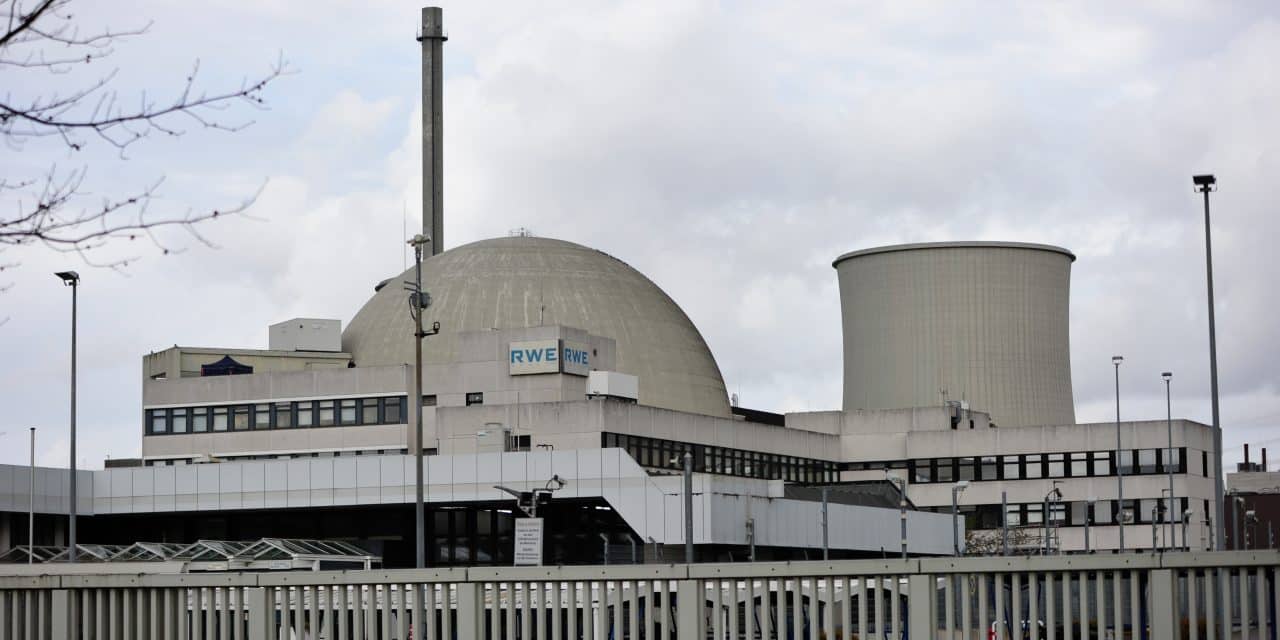 Kühlturmabriss in Biblis: Dritter Turm fällt am 11. Dezember – letzter Abriss folgt im Januar