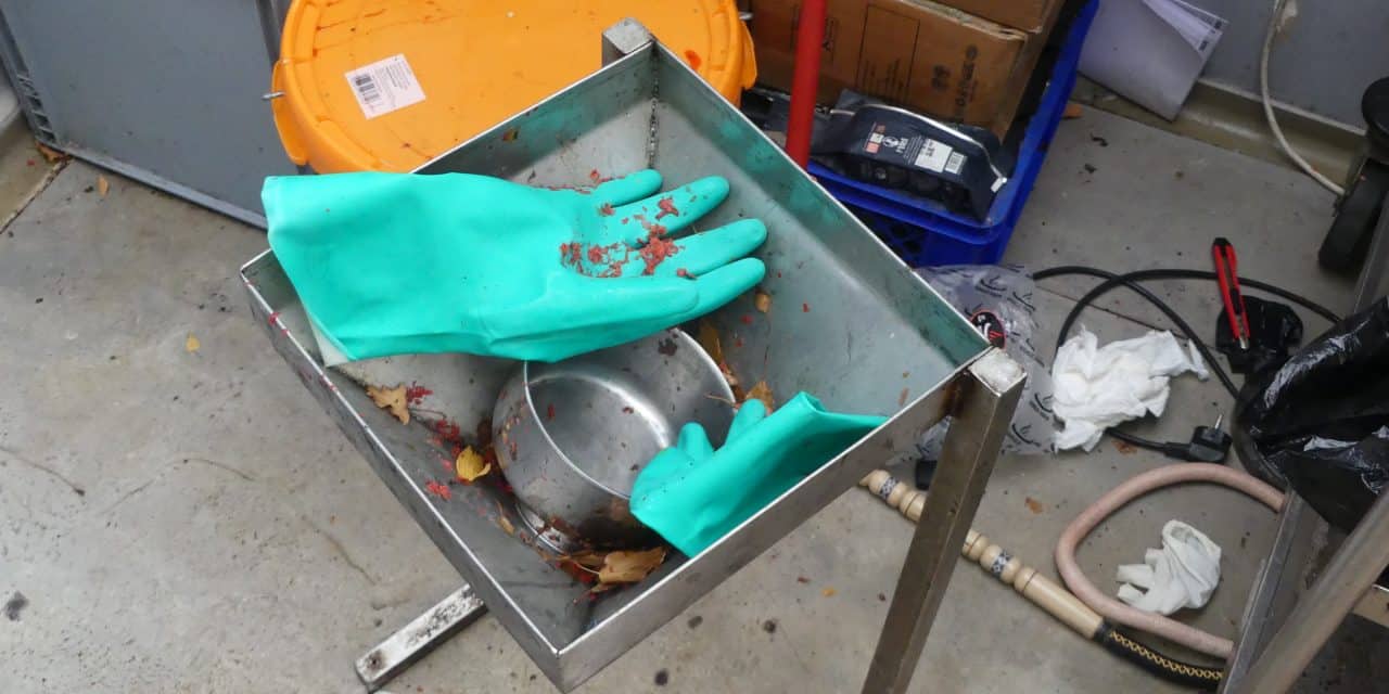 Zollfahndung Essen durchsucht illegale Shisha-Tabak-Anlage – über 2,7 Tonnen sichergestellt