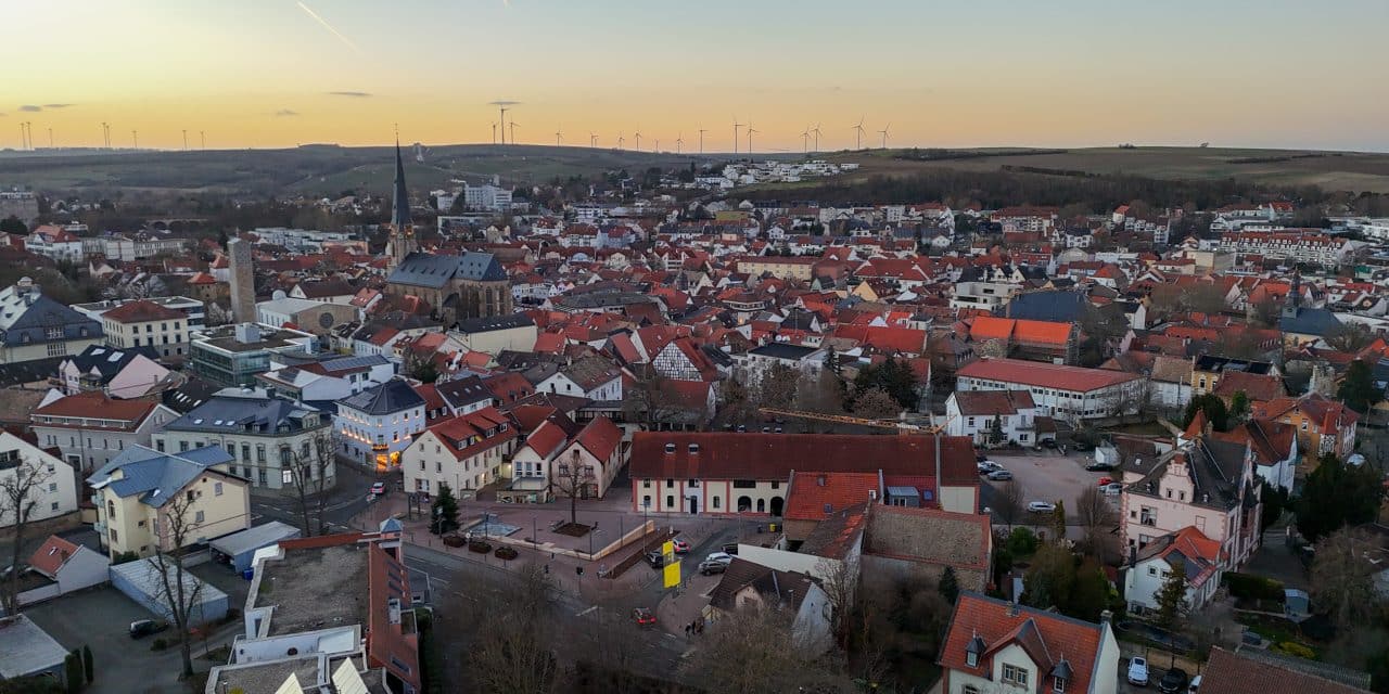 Alzey setzt Maßstäbe: Klimaschutz-Förderprogramme ziehen positive Bilanz