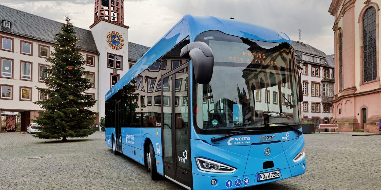 Elektro-Power für Worms: Elf E-Busse starten im Innenstadtverkehr