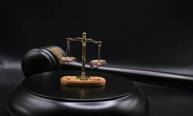 Kein Vergessen, kein Entkommen: Anklage nach Jahrzehnten des Kindesmissbrauchs