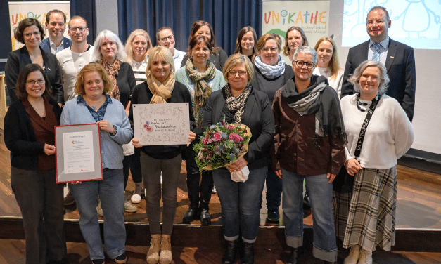 Familienfreundlich & zertifiziert: Kita Regenbogen erhält Bistums-Auszeichnung