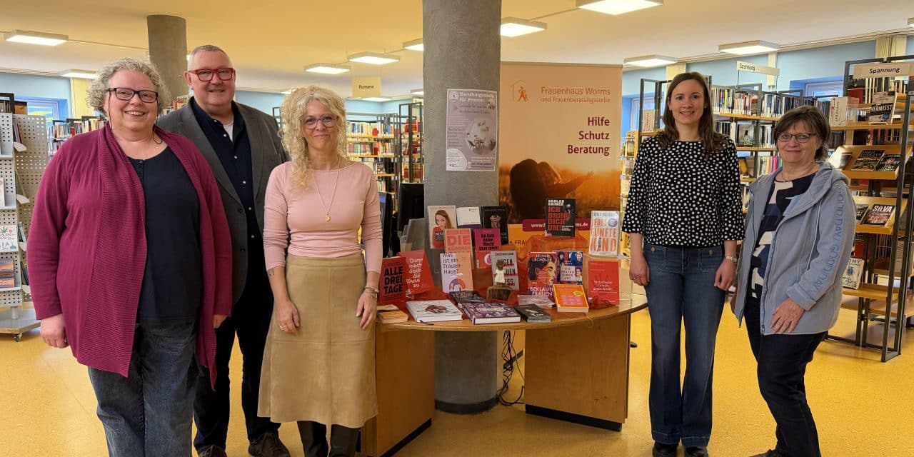 Gemeinsam sichtbar, gemeinsam stark: Weltfrauentag in der Bibliothek