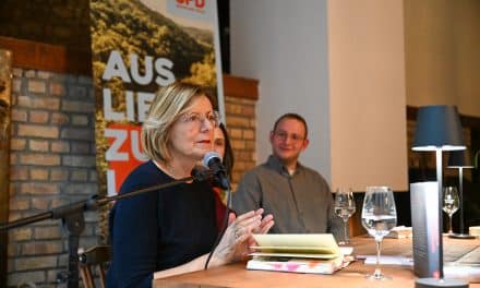 Malu Dreyer begeistert in Dienheim – Politischer Abend mit Lesung und Tiefgang