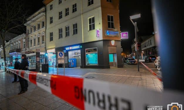 Rucksack-Alarm in der Bahnhofstraße in Worms: Polizei rückt mit mehreren Streifenwagen aus