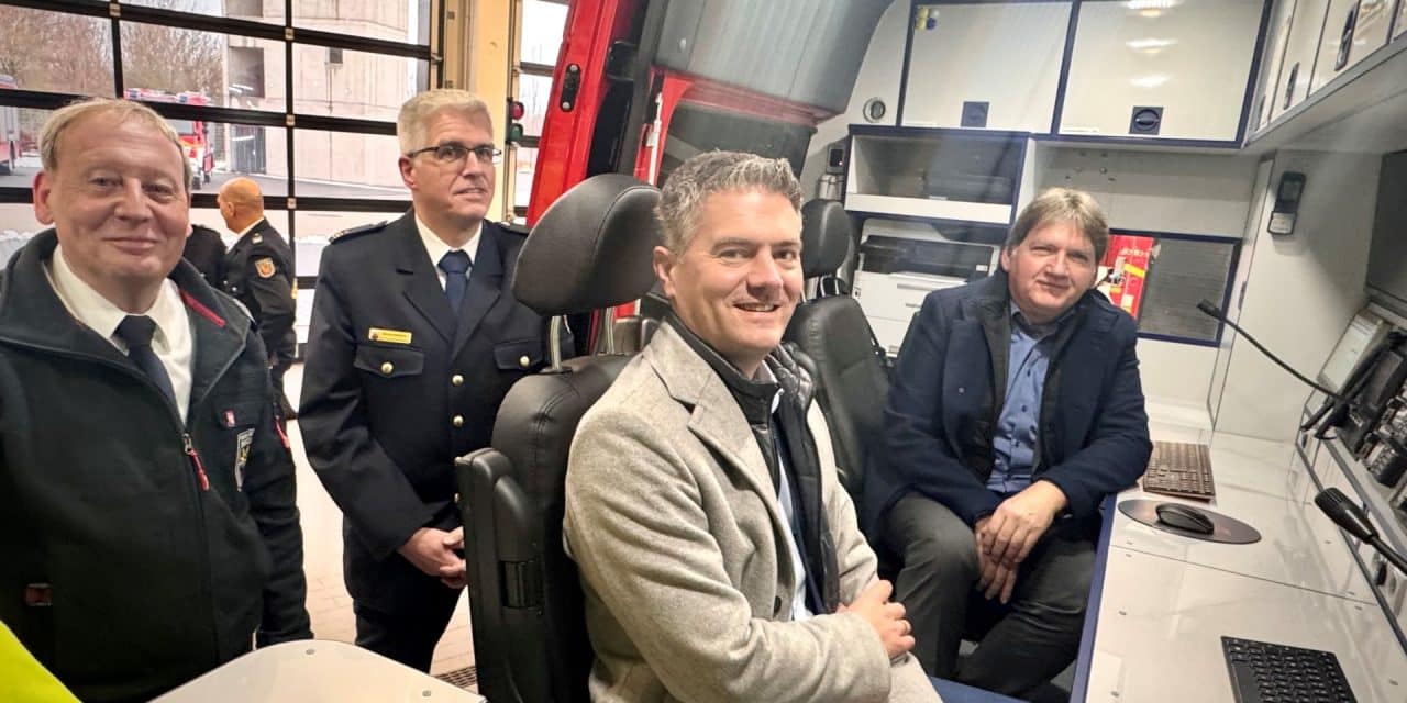 Wenn jede Sekunde zählt: Neuer ELW für Alzey offiziell im Dienst