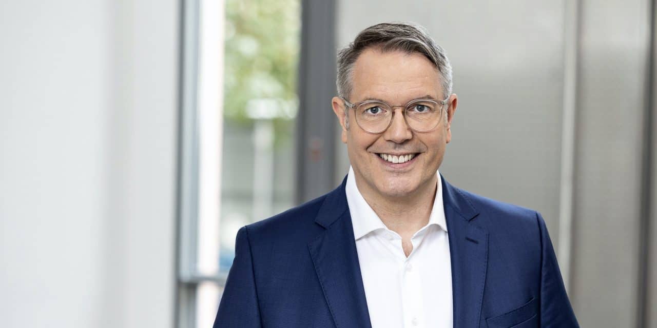 Schweitzer zeichnet Retter des Hoteleinsturzes von Kröv aus