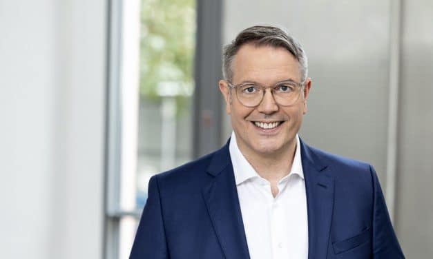 Schweitzer zeichnet Retter des Hoteleinsturzes von Kröv aus