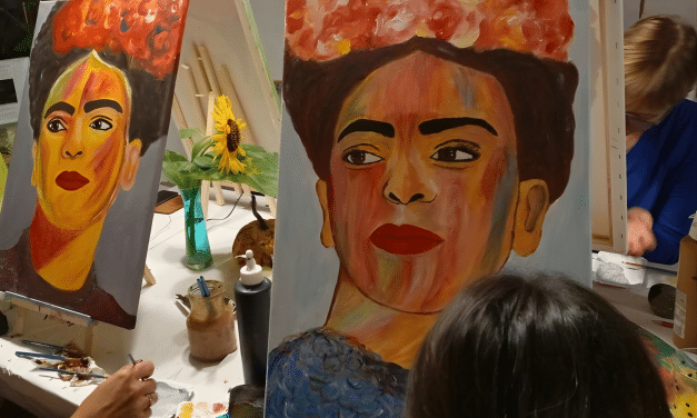 Pinsel, Farbe, Inspiration – Workshop „Malen wie Frida Kahlo“ in Worms