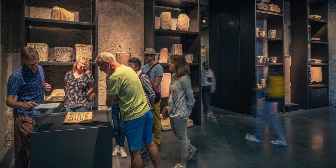 Farben, Frühling, Ferien! Aktionen im Lorscher Welterbe entdecken