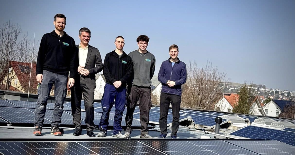 Alzey treibt Energiewende voran: Neue PV-Anlage auf Kita-Dach
