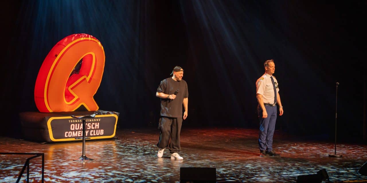 Lachsalven im Wormser: Quatsch Comedy Club bringt das Publikum zum Toben
