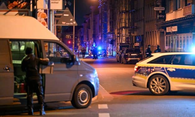 Schüsse vor Bar sorgen für Großeinsatz der Polizei in Worms