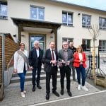 Generalsaniertes „52er-Gebäude“ der Neubornschule feierlich übergeben