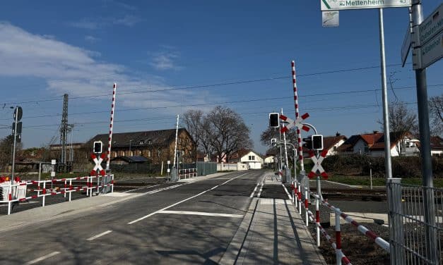 Freie Fahrt in Osthofen: Bahnübergang am Ziegelhüttenweg wieder geöffnet