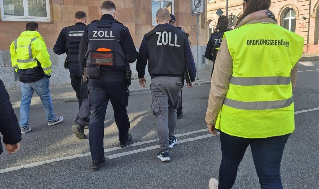 Große Kontrolle in Frankenthaler Gaststätte: Zoll und Stadt im Einsatz