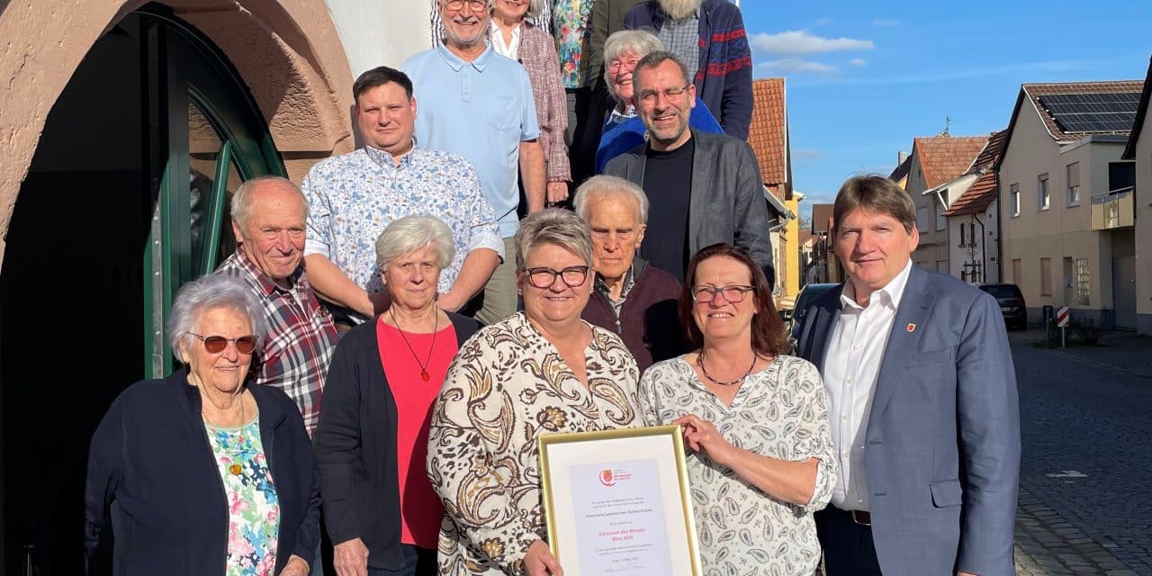 Verdiente Ehrung: Hohen-Sülzener Seniorenstammtisch erhält Auszeichnung