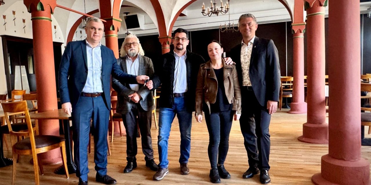 Dolce Vita in der „Gut Stubb“: „Il Tramonto“ zieht in die Alzeyer Stadthalle