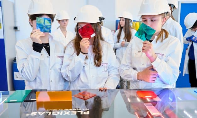 Girls’ Day bei Röhm: Technik zum Anfassen für die Zukunft