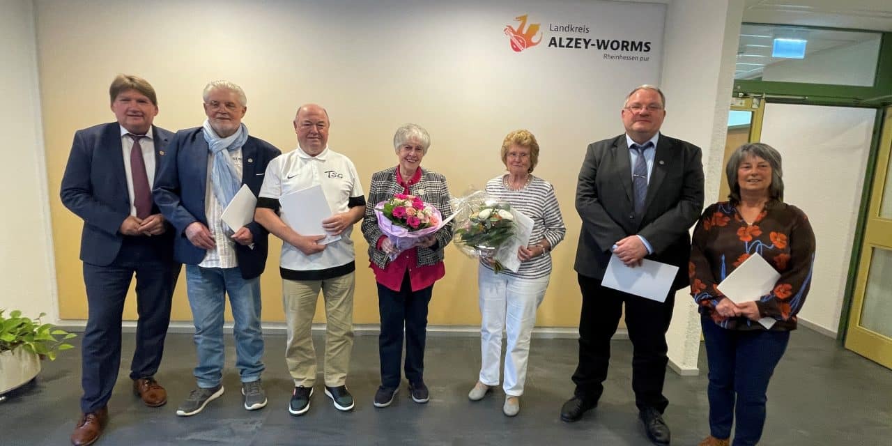 Landrat ehrt ehrenamtliches Engagement im Landkreis Alzey-Worms
