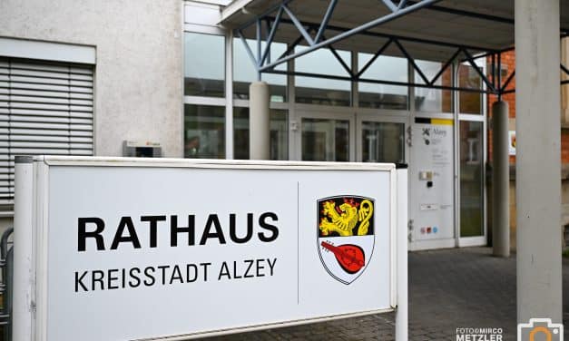 Stadtverwaltung Alzey am 17. April 2026 geschlossen