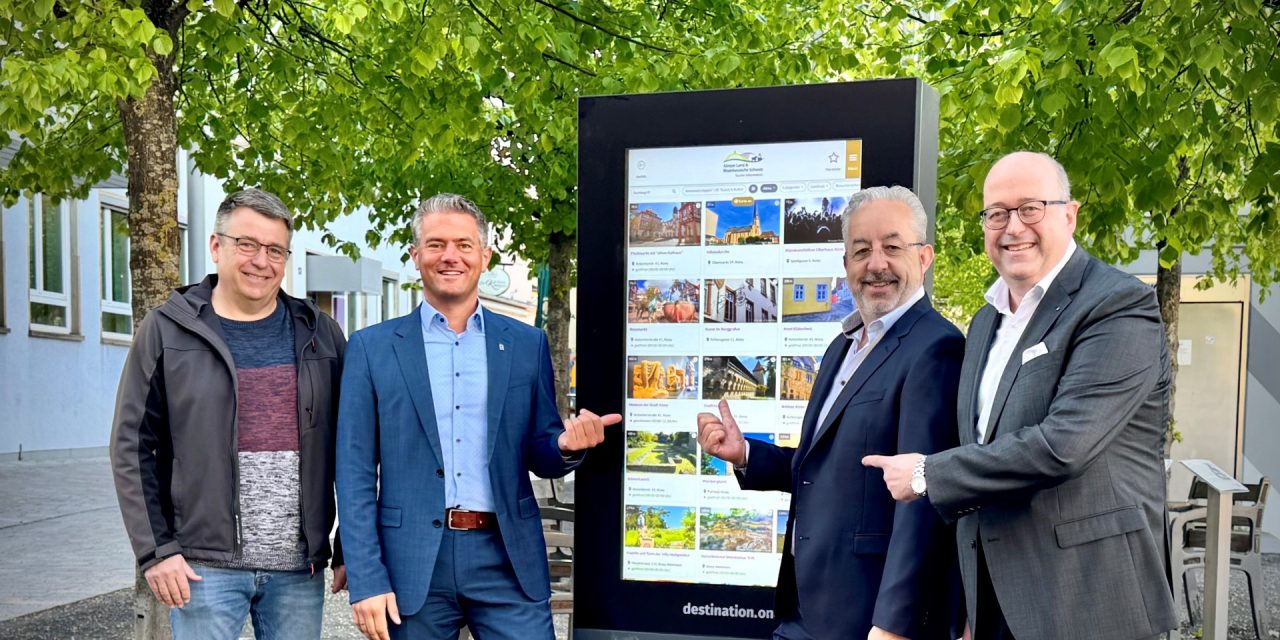 Alzey wird digitaler: Neue Info-Stele liefert Infos auf einen Klick