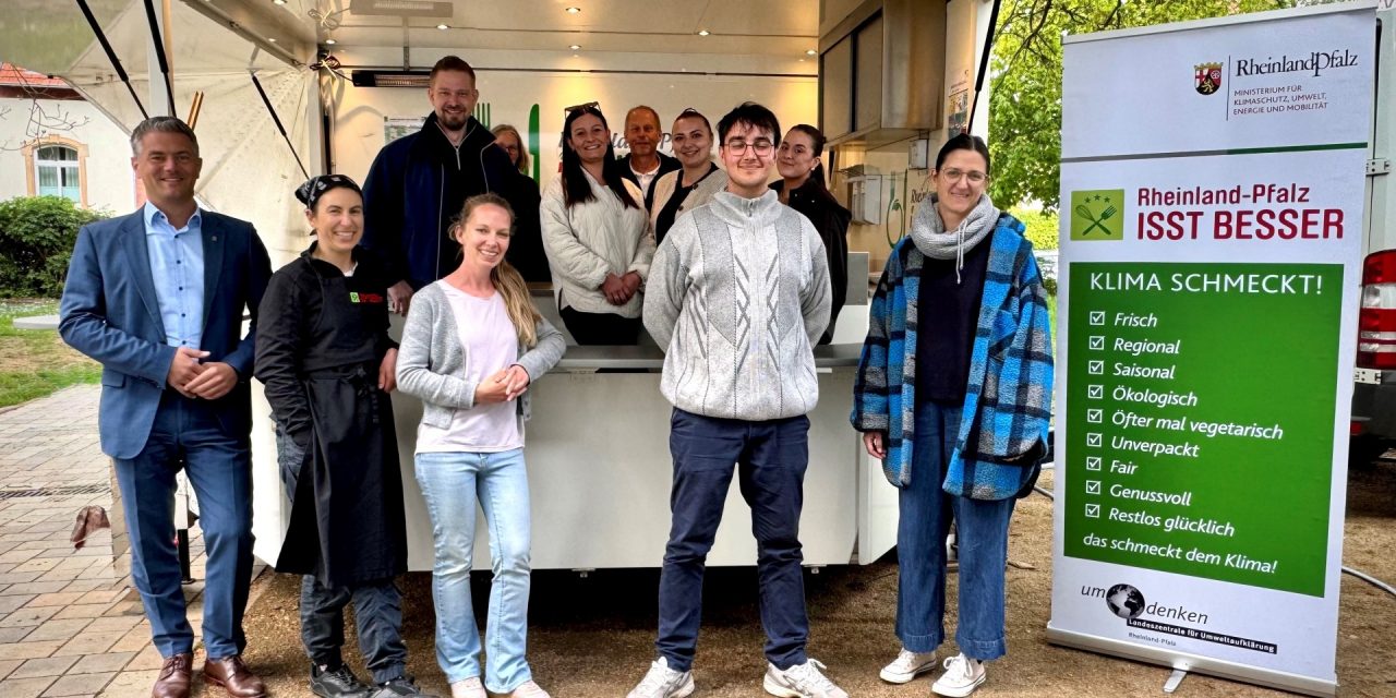Kochen, lernen, genießen: Kochbus bringt Ernährungsbildung nach Alzey
