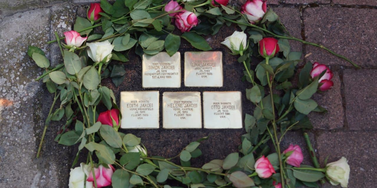 Für immer im Gedächtnis: Neue Stolpersteine setzen bewegendes Zeichen