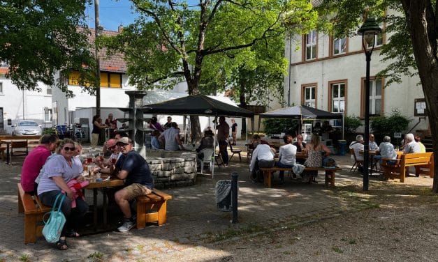 „Hoichem trifft sich Vol. 3“ startet wieder auf dem Horchheimer Marktplatz