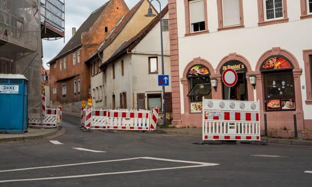 Massiver Straßeneinbruch legt L425 in Westhofen lahm – Ortsbürgermeister fordert endlich Umgehung
