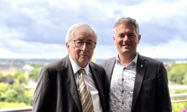 Weinkulturpreis der Stadt Alzey wird international: Jean-Claude Juncker erhält Georg-Scheu-Plakette
