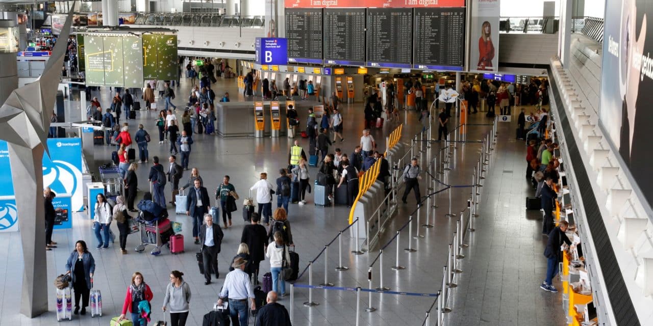 Einreise gestoppt: Ermittlungsverfahren am Flughafen Frankfurt eingeleitet