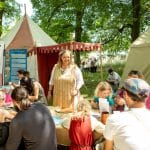 Metallprägen für Kinder: Museum live beim Wormser Spectaculum dabei