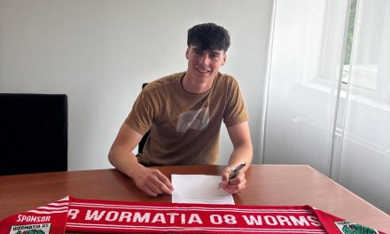 Leader für die Defensive: Wormatia holt Nachwuchskapitän Nathan Büker