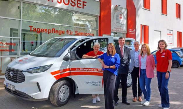 Neuer Ford Transit bringt mehr Mobilität in die Wormser Caritas-Altenhilfe