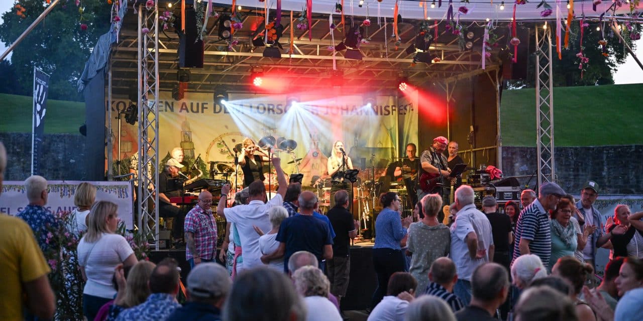Blütenhimmel, Fußballfieber und Feststimmung: Lorsch feiert das Johannisfest