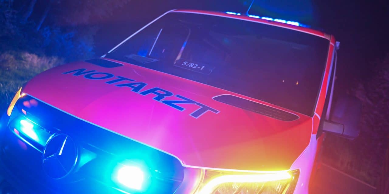 Zu schnell in der Kurve: 18-Jähriger baut Unfall mit Verletzter in Kirchheimbolanden