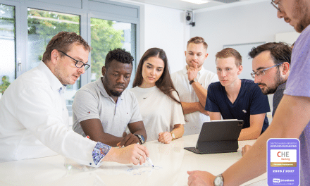 Spitzenplatz für Wirtschaftsinformatik: Hochschule Worms überzeugt im CHE-Ranking