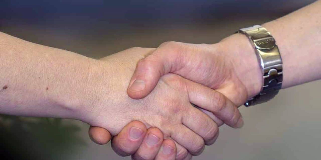 Gemeinsam gegen Antiziganismus: LKA und Meldestelle schließen Kooperation