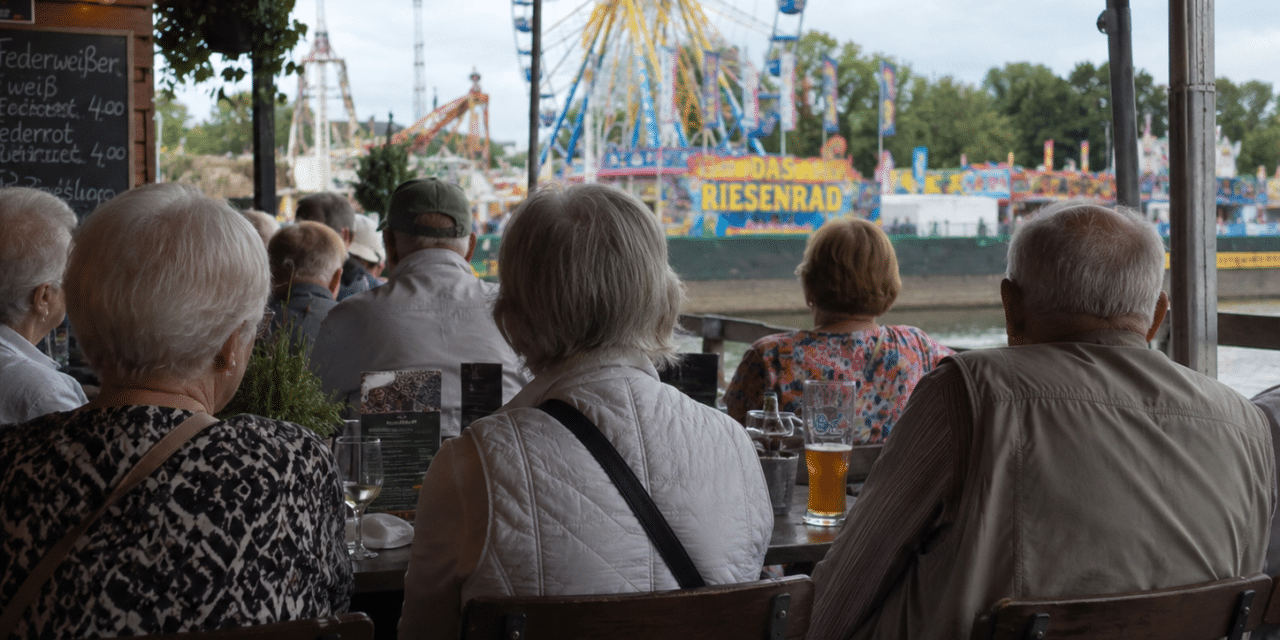 Gemeinsam feiern auf dem Backfischfest – Seniorennachmittag lädt zum geselligen Beisammensein ein