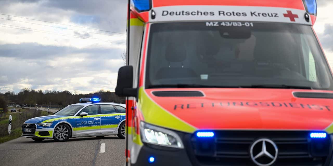 Tödlicher Unfall in Hanau: Fußgänger stirbt nach Kollision mit Streifenwagen