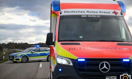 Tödlicher Unfall in Hanau: Fußgänger stirbt nach Kollision mit Streifenwagen