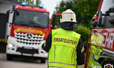 Feuer in Undenheimer Lagerhalle verursacht hohen Sachschaden